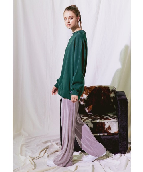 ALEXIA STAM(アリシアスタン)の「Collar Oversized Sweatshirt/カラーオーバーサイズスウェットシャツ(スウェット・レディース・ホワイト/チャコールグレー/グリーン・FREE)」の12枚目の写真