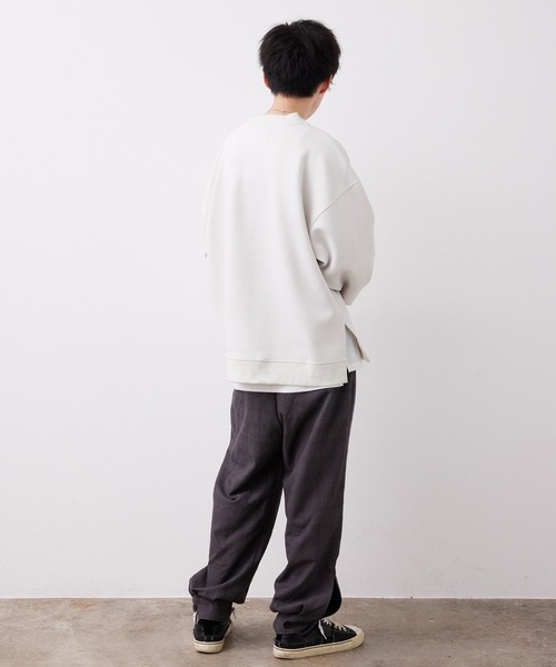 JUNRED(ジュンレッド)の「【こめ×JUNRed】モイストタッチモックネックスウェット(タンクトップ付き)(スウェット・メンズ・チャコールグレー/グリーン/オフホワイト・L/M/S)」の18枚目の写真