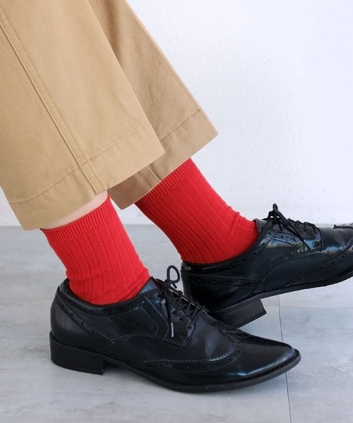 andme(アンドミー)の「ベーシックリブクルーソックス(ソックス/靴下・レディース・オフホワイト/チャコールグレー/ベージュ/ブラック/レッド/パープル/ライム/ブルー/オレンジ・23-25cm)」の8枚目の写真