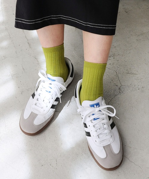 andme(アンドミー)の「ベーシックリブクルーソックス(ソックス/靴下・レディース・オフホワイト/チャコールグレー/ベージュ/ブラック/レッド/パープル/ライム/ブルー/オレンジ・23-25cm)」の5枚目の写真