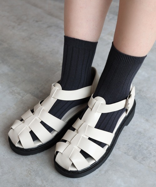 andme(アンドミー)の「ベーシックリブクルーソックス(ソックス/靴下・レディース・オフホワイト/チャコールグレー/ベージュ/ブラック/レッド/パープル/ライム/ブルー/オレンジ・23-25cm)」の2枚目の写真