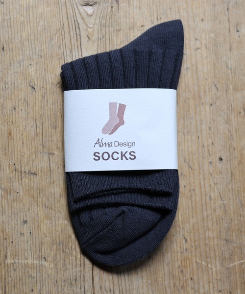 andme(アンドミー)の「ベーシックリブクルーソックス(ソックス/靴下・レディース・オフホワイト/チャコールグレー/ベージュ/ブラック/レッド/パープル/ライム/ブルー/オレンジ・23-25cm)」の19枚目の写真