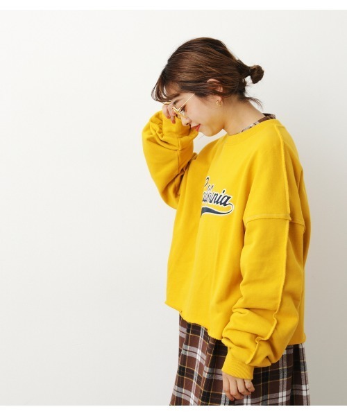 RODEO CROWNS WIDE BOWL(ロデオクラウンズワイドボウル)の「【WEB限定】CaliforniaショートスウェットWL(スウェット・レディース・杢グレー/ネイビー/イエロー系その他・FREE)」の5枚目の写真