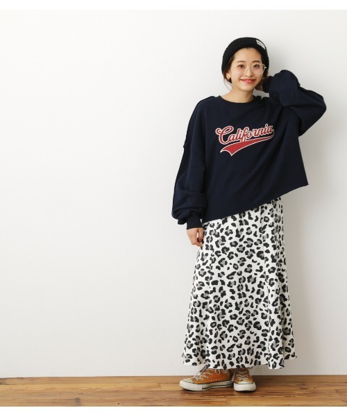 RODEO CROWNS WIDE BOWL(ロデオクラウンズワイドボウル)の「【WEB限定】CaliforniaショートスウェットWL(スウェット・レディース・杢グレー/ネイビー/イエロー系その他・FREE)」の12枚目の写真