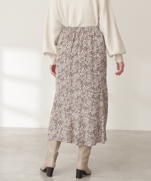 N.(N. Natural Beauty Basic)(エヌエヌナチュラルビューティーベーシック)の「◆バイカラーフラワープリントペプラムスカート(スカート・レディース・ホワイト系その他/ブラック系その他・MEDIUM)」の11枚目の写真