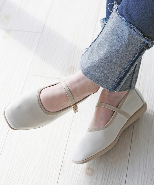 RiiiKa（リーカ）の「【RiiiKa/リーカ】柔らか甲ストラップシューズ（パンプス・レディース・ブラック/グレー/アイボリー/ブラウン系その他・23/24/22.5/24.5/23.5）」の2枚目の写真