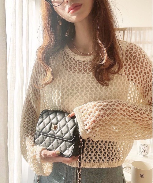 moment+(モーメントプラス)の「フェイクレザーキルティング チェーンショルダーバッグ(ショルダーバッグ・レディース・ブラック/オフホワイト/オレンジ/グリーン/アイボリー/ブルー/ベージュ/ボルドー/ブラウン・FREE)」の11枚目の写真