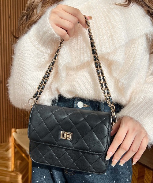 ブラックレザーショルダーバッグ キルティングデザイン セール】フェイクレザーキルティング チェーンショルダーバッグ