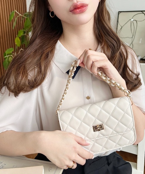 セール】フェイクレザーキルティング チェーンショルダーバッグ