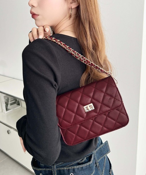 人気　キルティングレザー チェーンショルダーバッグ ブラック セール】フェイクレザーキルティング チェーンショルダーバッグ