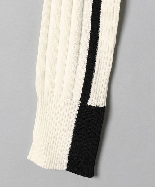 JEANASIS(ジーナシス)の「カラーブロッキングコンパクトプルオーバー/266774(ニット/セーター・レディース・ホワイト系その他/ピンク系その他/オレンジ系その他・FREE)」の7枚目の写真