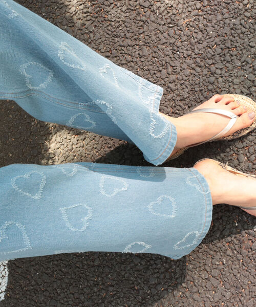 fredy repit（フレディレピ）の「ジャガードデニムセミワイドパンツ（デニムパンツ・レディース・ブルー系その他3/ブルー系その他4・38/36）」の13枚目の写真