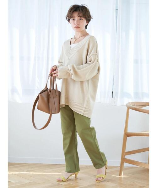 earth music&ecology(アースミュージックアンドエコロジー)の「ルーズVネックニットプルオーバー*(ニット/セーター・レディース・ピンク/ライトベージュ/ライトブルー・FREE)」の9枚目の写真