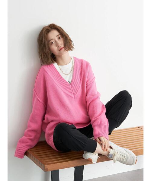 earth music&ecology(アースミュージックアンドエコロジー)の「ルーズVネックニットプルオーバー*(ニット/セーター・レディース・ピンク/ライトベージュ/ライトブルー・FREE)」の22枚目の写真