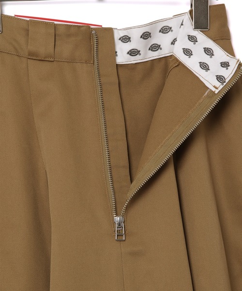 Dickies（ディッキーズ）の「Dickiesフレアコクーンスカート（スカート・レディース・ホワイト/ブラウン・38/36）」の11枚目の写真