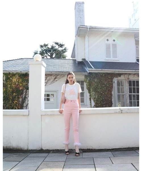 epine（エピヌ）の「epine skinny denim baby pink×ivory fur（デニムパンツ・レディース・ピンク・S/M/XS）」の7枚目の写真