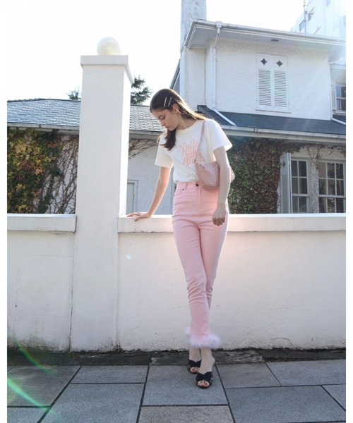 epine（エピヌ）の「epine skinny denim baby pink×ivory fur（デニムパンツ・レディース・ピンク・S/M/XS）」の6枚目の写真