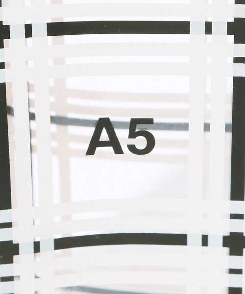 NaNa-NaNa（ナナナナ）の「nana-nana/ナナナナ A5 CHECK チェッククリアハンドバッグ（ハンドバッグ・メンズ・アイボリー・ONE SIZE）」の7枚目の写真