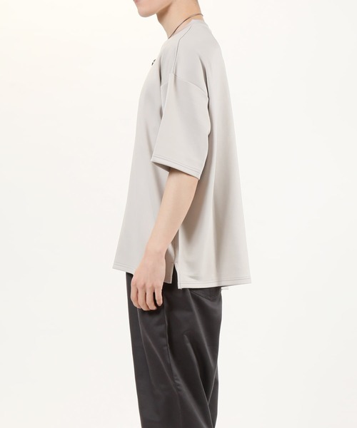 TopIsm(トップイズム)の「ワイドシルエット 接触冷感ストレッチクルーネックポンチカットソー(Tシャツ/カットソー・メンズ・ホワイト/ライトグレー/ライトブルー/ブラック/ライトピンク/グレイッシュベージュ・LL/M/L)」の18枚目の写真