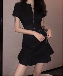 フロントジッパー 裾フレアワンピース