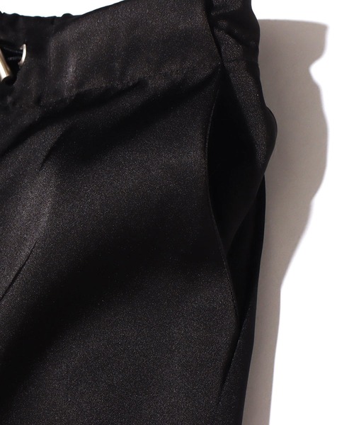 atmos pink（アトモスピンク）の「atmos pink サテンカーゴパンツ（カーゴパンツ・レディース・ホワイト/ブラック/ミント・FREE）」の11枚目の写真