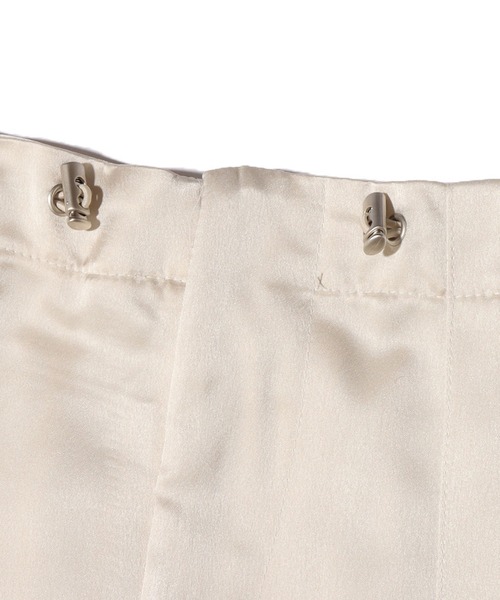 atmos pink（アトモスピンク）の「atmos pink サテンカーゴパンツ（カーゴパンツ・レディース・ホワイト/ブラック/ミント・FREE）」の5枚目の写真