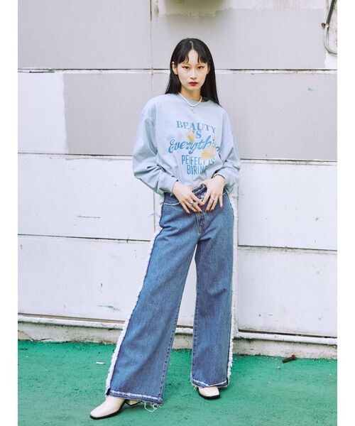 jouetie(ジュエティ)の「フリンジアシメウエストデニム(デニムパンツ・レディース・ライトブルー/ブラック/パープル・SMALL/MEDIUM)」の12枚目の写真