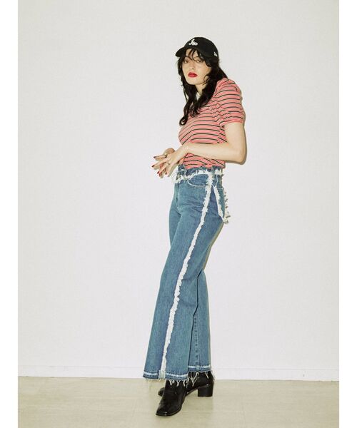 jouetie(ジュエティ)の「フリンジアシメウエストデニム(デニムパンツ・レディース・ライトブルー/ブラック/パープル・SMALL/MEDIUM)」の9枚目の写真