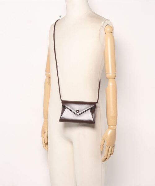 KOBE LETTUCE（コウベレタス）の「ショルダー調節OKミニレターバッグ（ショルダーバッグ・レディース・ブラック/ダークブラウン/オフホワイト・FREE）」の15枚目の写真