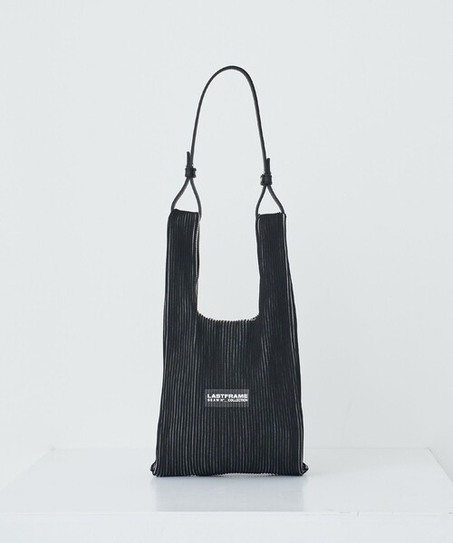 LASTFRAME（ラストフレーム）の「【LASTFRAME(ラストフレーム)】ツートーンマーケットバッグ スモール（ハンドバッグ・レディース・ブラック/オレンジ/グリーン/アイボリー・FREE）」の3枚目の写真