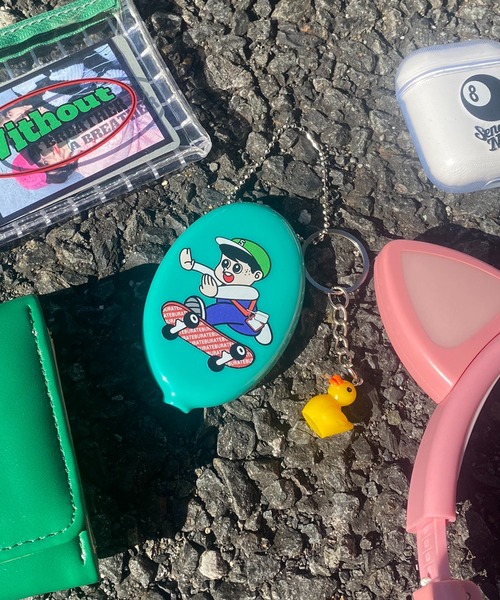 SPINNS(スピンズ)の「イラストロゴ ラバーコインケース(コインケース・レディース・A/B/C/D/E・ONESIZE)」の14枚目の写真