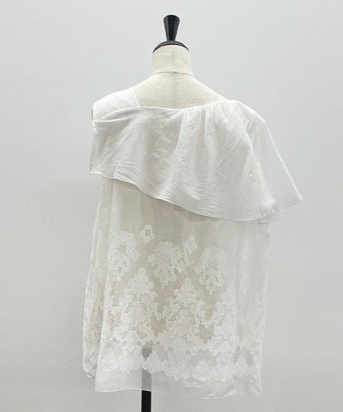 Luftrobe（ルフトローブ）の「《Luftrobe》刺繍レースアシメブラウス（シャツ/ブラウス・レディース・ブラック/オフホワイト・9号）」の8枚目の写真