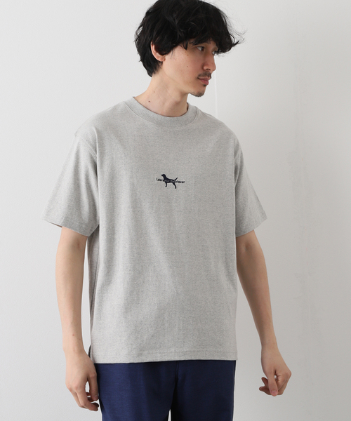 417 EDIFICE(フォーワンセブンエディフィス)の「【Labrador Retriever / ラブラドールリトリーバー】MINI LOGO EMBROIDERY Tシャツ(Tシャツ/カットソー・メンズ・ホワイト/ネイビー/グレー/グリーン・MEDIUM/LARGE)」の3枚目の写真