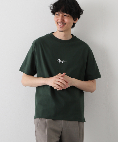 417 EDIFICE(フォーワンセブンエディフィス)の「【Labrador Retriever / ラブラドールリトリーバー】MINI LOGO EMBROIDERY Tシャツ(Tシャツ/カットソー・メンズ・ホワイト/ネイビー/グレー/グリーン・MEDIUM/LARGE)」の1枚目の写真