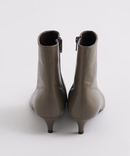 RIVE DROITE（リヴドロワ）の「レディライクな足元を演出する/ポインテッドショートブーツ（ブーツ・レディース・ブラック/グレー系その他・24.5/23.5）」の10枚目の写真