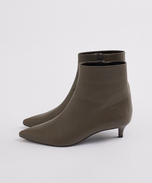 RIVE DROITE（リヴドロワ）の「レディライクな足元を演出する/ポインテッドショートブーツ（ブーツ・レディース・ブラック/グレー系その他・24.5/23.5）」の3枚目の写真