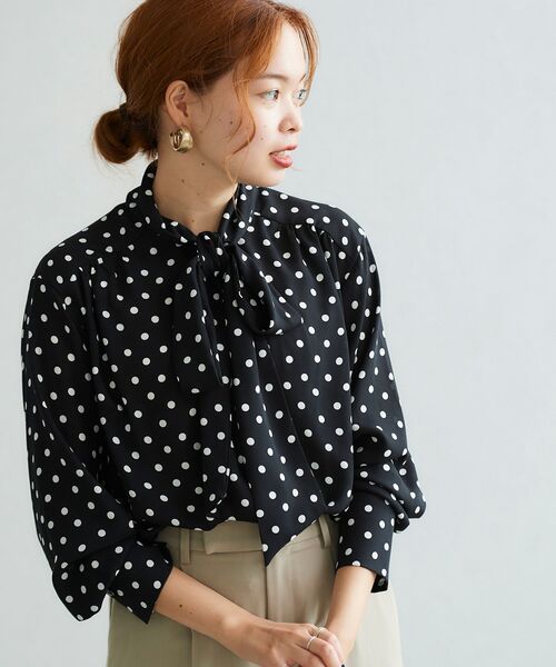 le.coeur blanc（ルクールブラン）の「ドットボウタイブラウス（シャツ