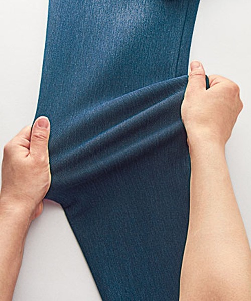 BELLUNA PLUS(ベルーナ)の「あったか裏フリースレギンスパンツ股下68cm(その他パンツ・レディース・ライトグリーン/キャメル/ライトベージュ/チャコール/ブラック/インディゴブルー・SMALL/X-LARGE/MEDIUM/LARGE)」の12枚目の写真