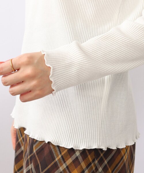 DRESKIP（ドレスキップ）の「◆【フェミニンにも、レイヤードにも活躍！】リブハイネック メロートップス（Tシャツ/カットソー・レディース・ブラック/オフホワイト/グリーン/ホワイト系3・02/03）」の21枚目の写真