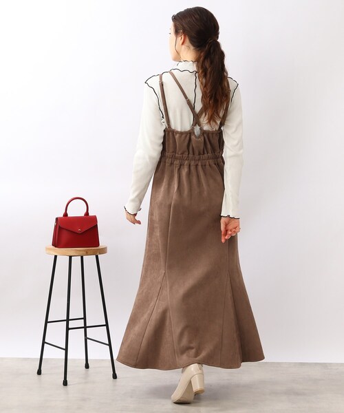 DRESKIP（ドレスキップ）の「◆【フェミニンにも、レイヤードにも活躍！】リブハイネック メロートップス（Tシャツ/カットソー・レディース・ブラック/オフホワイト/グリーン/ホワイト系3・02/03）」の11枚目の写真