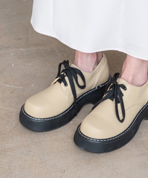 UNE MANSION（ユヌマンション）の「ステッチラウンドローファー（ローファー・レディース・ベージュ/アイボリー/ブラック・23.0cm/24.0cm/25.0cm）」の7枚目の写真