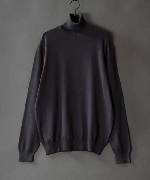 SITRY（シトリー）の「middle gauge turtleneck sweater/ミドルゲージ タートルネック セーター（ニット/セーター・メンズ・グレイッシュベージュ/グリーン/ライトグレー/ブラウン/ブラック/オフホワイト/ブルーグリーン/チャコールグレー・L/M）」の3枚目の写真