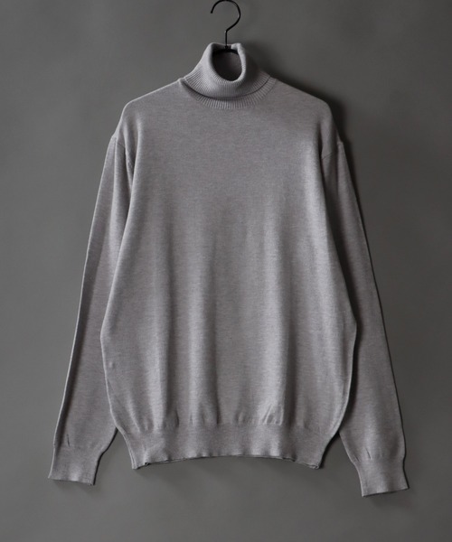SITRY（シトリー）の「middle gauge turtleneck sweater/ミドルゲージ タートルネック セーター（ニット/セーター・メンズ・グレイッシュベージュ/グリーン/ライトグレー/ブラウン/ブラック/オフホワイト/ブルーグリーン/チャコールグレー・L/M）」の4枚目の写真