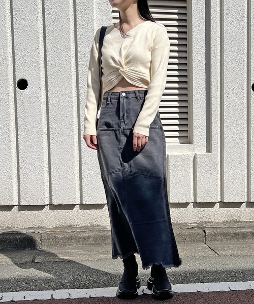 Jewelobe（ジュエローブ）の「フロントノットクロップドニット（ニット/セーター・レディース・ブラック/アイボリー/グリーン/ホワイト・FREE）」の2枚目の写真
