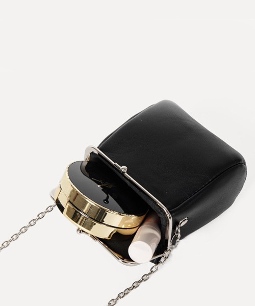 CORPUS TOKYO（コーパス トーキョー）の「ガマグチミニバッグ（ショルダーバッグ・レディース・ブラック/オフホワイト/シルバー/レッド/ピンク・FREE）」の12枚目の写真