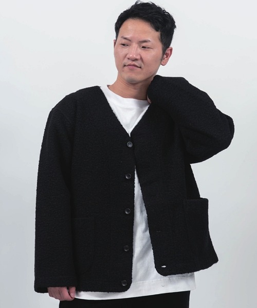 Alil(アリル)の「【Alil】アリル ボア Vネック ブルゾン カーディガン 大人カジュアル(ブルゾン・メンズ・グレイッシュベージュ/チャコールグレー/ブラック・LARGE/SMALL/MEDIUM)」の2枚目の写真