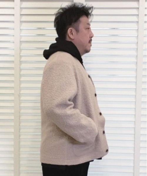 Alil(アリル)の「【Alil】アリル ボア Vネック ブルゾン カーディガン 大人カジュアル(ブルゾン・メンズ・グレイッシュベージュ/チャコールグレー/ブラック・LARGE/SMALL/MEDIUM)」の12枚目の写真