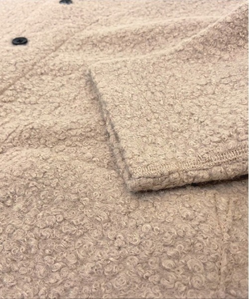 Alil(アリル)の「【Alil】アリル ボア Vネック ブルゾン カーディガン 大人カジュアル(ブルゾン・メンズ・グレイッシュベージュ/チャコールグレー/ブラック・LARGE/SMALL/MEDIUM)」の19枚目の写真