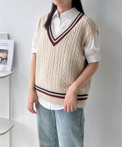 AS KNOW AS plus（アズノゥアズプラス）の「○ケーブルチルデンベスト（ベスト・レディース・アイボリー/ブルー/グリーン/スミクロ/ネイビー系/ホワイト系/グリーン系/ベージュ系1/アイボリー系1/ネイビー系1/アイボリー系2/ネイビー系2/グリーン系2/ホワイト系3/ネイビー系3/グリーン系3・FREE）」の6枚目の写真