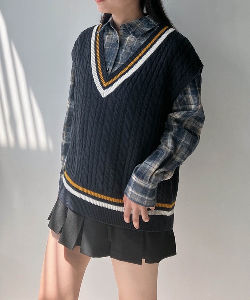 AS KNOW AS plus（アズノゥアズプラス）の「○ケーブルチルデンベスト（ベスト・レディース・アイボリー/ブルー/グリーン/スミクロ/ネイビー系/ホワイト系/グリーン系/ベージュ系1/アイボリー系1/ネイビー系1/アイボリー系2/ネイビー系2/グリーン系2/ホワイト系3/ネイビー系3/グリーン系3・FREE）」の15枚目の写真